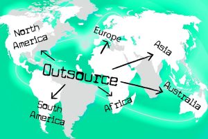 Dans ce nouvel article, nous allons vous détailler ce qu'est l'outsourcing, son utilisation et ses avantages.