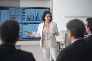 Comment se déroulent les 4 étapes du funnel marketing