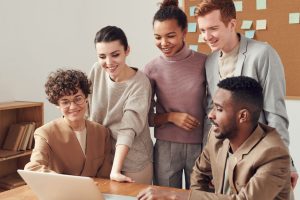 LinkedIn Ads combien faut-il investir pour obtenir des résultats