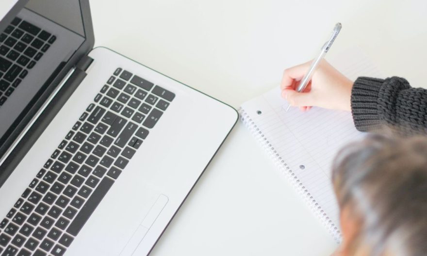 Comment créer des silos thématiques sans compliquer la navigation